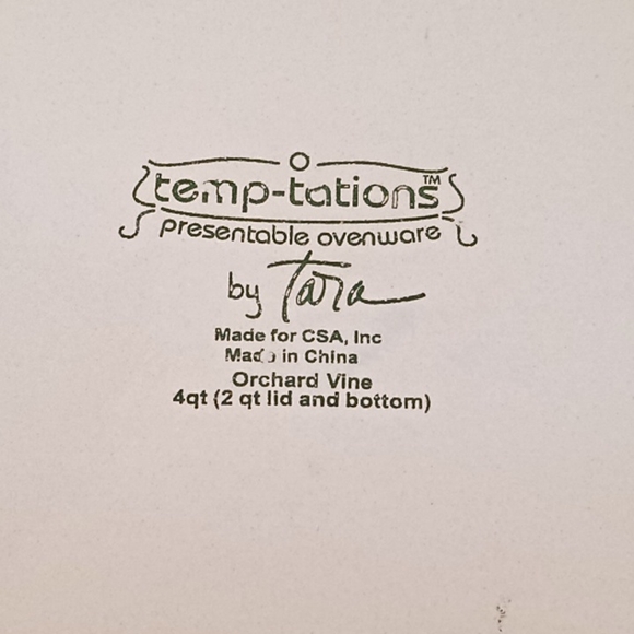 TEMP-TATIONS Presentable Ovenware Covered Green Casserole Dish. 4 Qt. by Tara. - Picture 8 of 16